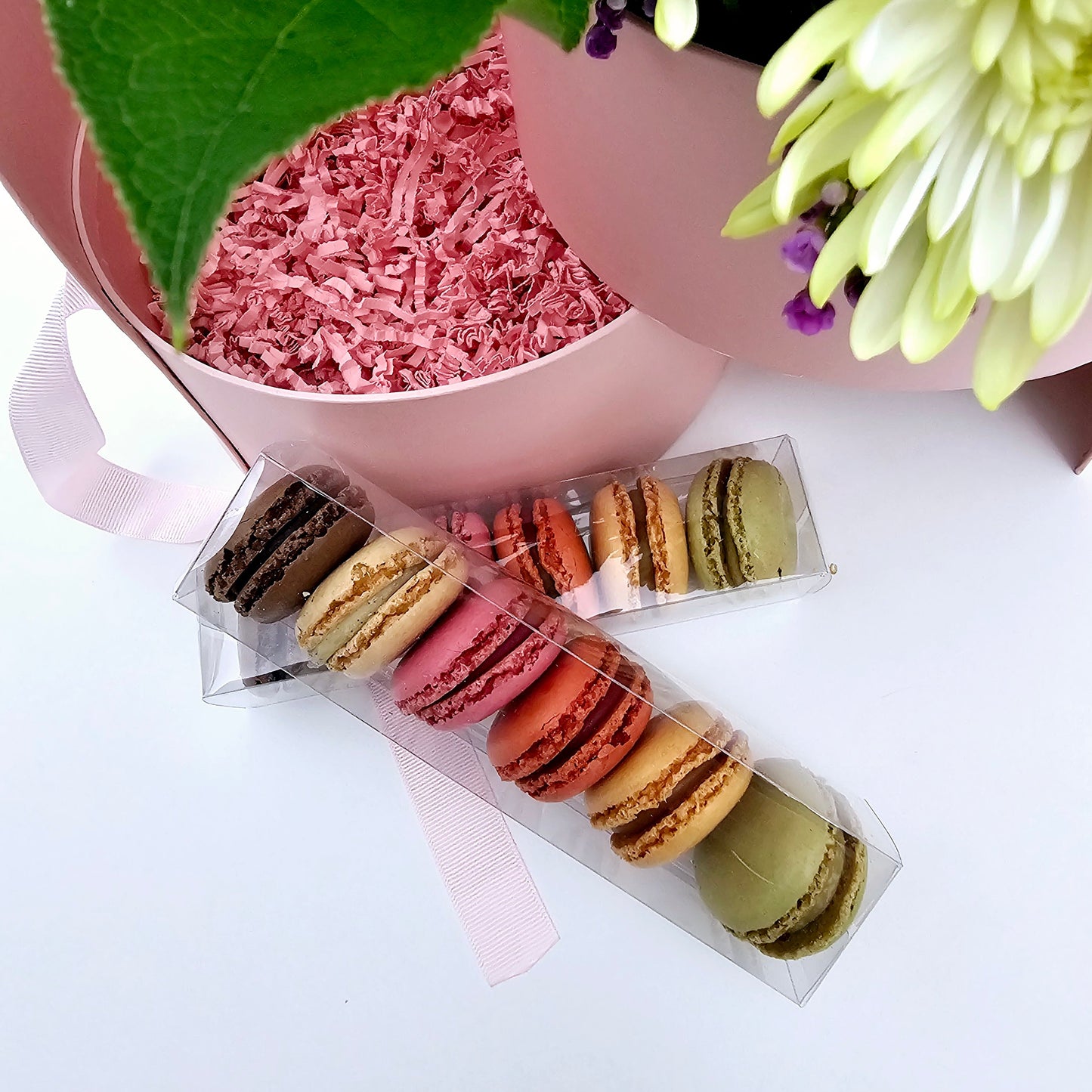 Luxury Round two-drawer Flower / Macarons gift box