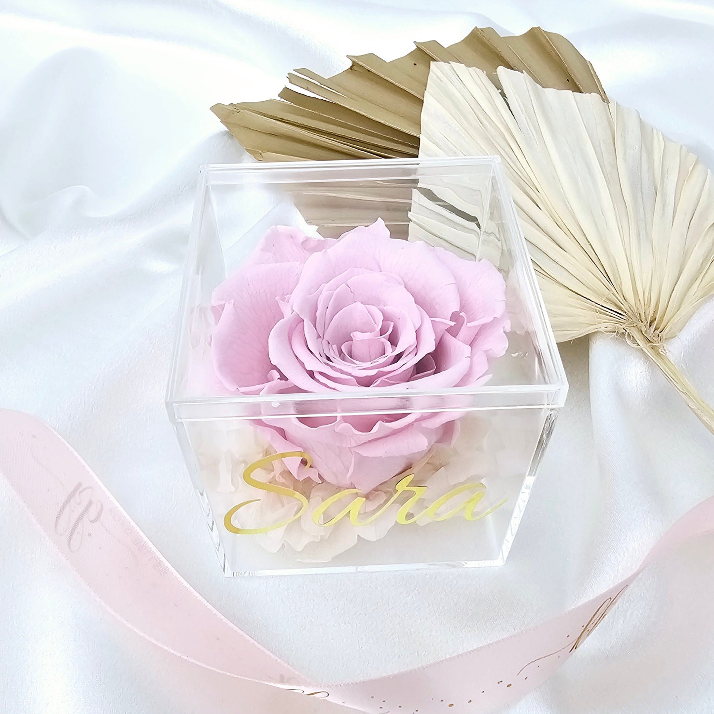 Eternal rose in Acrylic square box